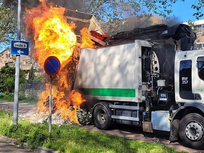 pozar smieciarki rotterdam
