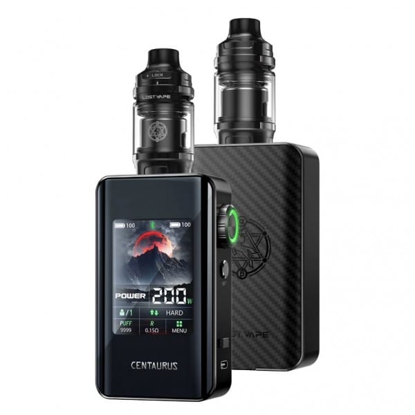 Rozłożony zestaw zaawansowanego e-papierosa typu box mod, zawierający mod, atomizer, butelki z liquidem, zapasowe grzałki oraz zewnętrzne ogniwa i ładowarkę, prezentujący jego złożoność.